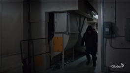 Private Eyes - Season 05 Episode 02